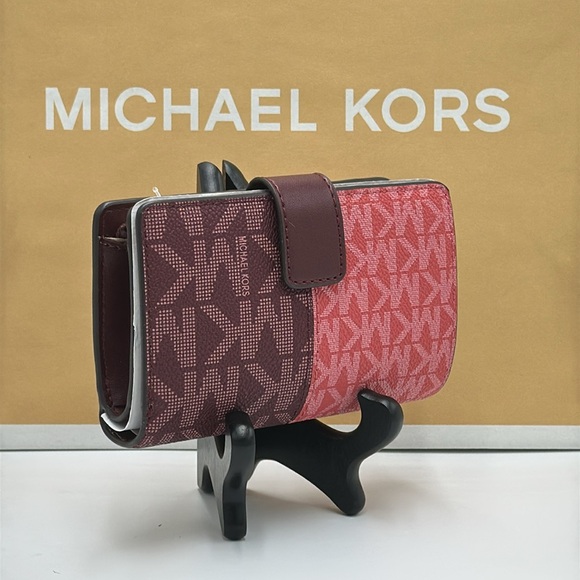 Michael Kors Jet Set Medium Two-Tone
Logo Wallet
Wallet OXBLOOD MULTI COLOR - Picture 5 of 13